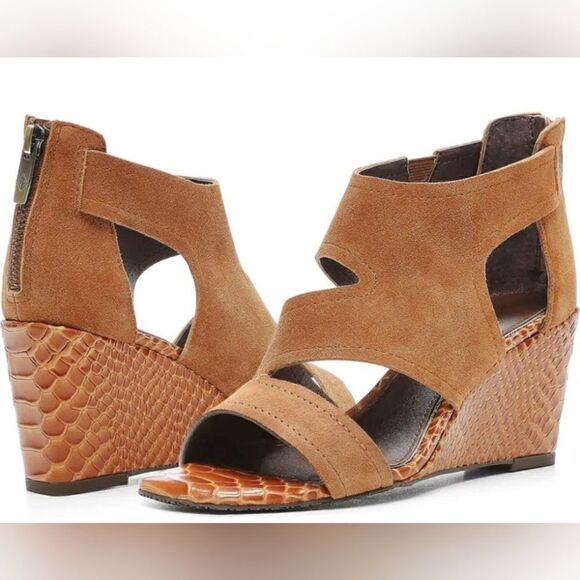 Donald Pliner Preppy Academia Coastal Capsule Neutral Minimalist Wedge Heel 7M - Picture 1 of 12